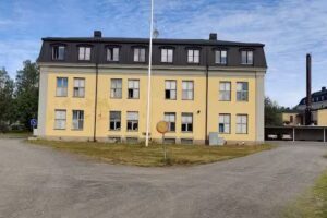 12 Jahre altes Internat