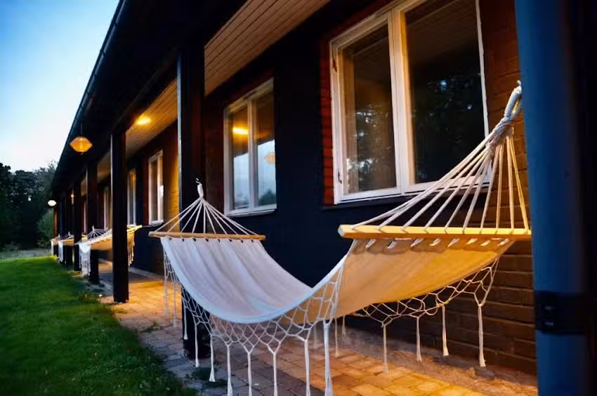 Åsljungagården – Naturskjulhotell