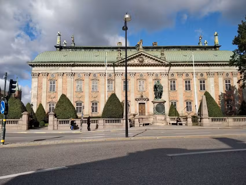 Collector’s Victory Hotel