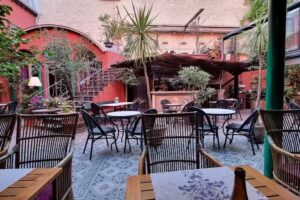 Dorsia Hotel & Restaurant