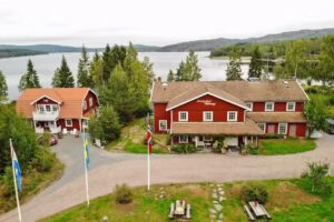 Edsleskogs Wärdshus / Only Hotell / CalvaDal / Dalslands Gin