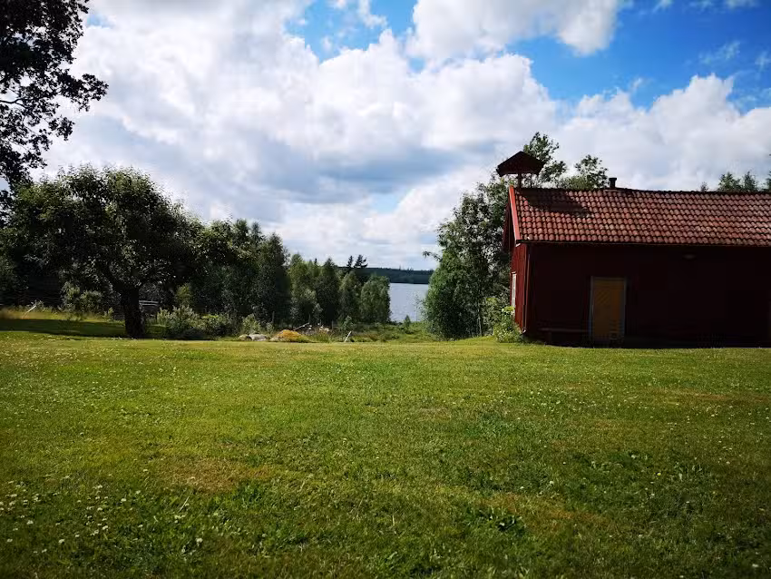 HÄRBRÅTEN FERIESTUHUS