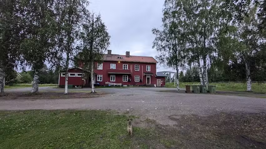 Das Volkshaus und Camping Morjärv