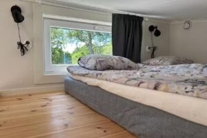 Guesthouse near the city center and Älvsjömässan