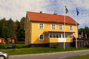 Den gule villaen, vertshuset i Glommersträsk