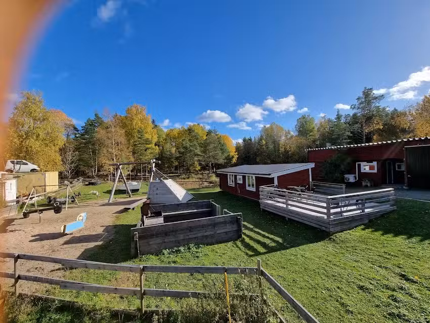 Haga gård og stalde