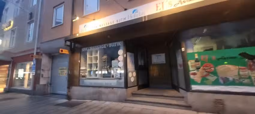 Holiday Spa, Massage & butik