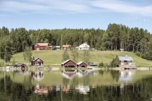 Hugsnäset holiday cottages and fishing