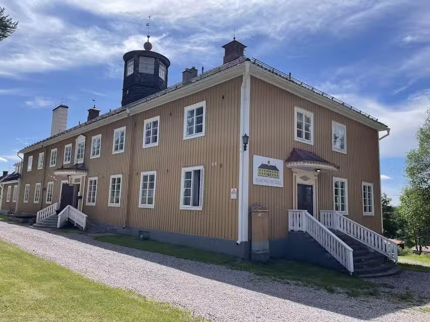 Insjöns Hotell