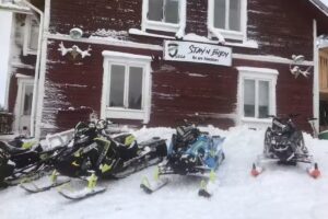 JRocksvilla B&B Snescooter- og Scooterhytte JRocks Adventure Tours
