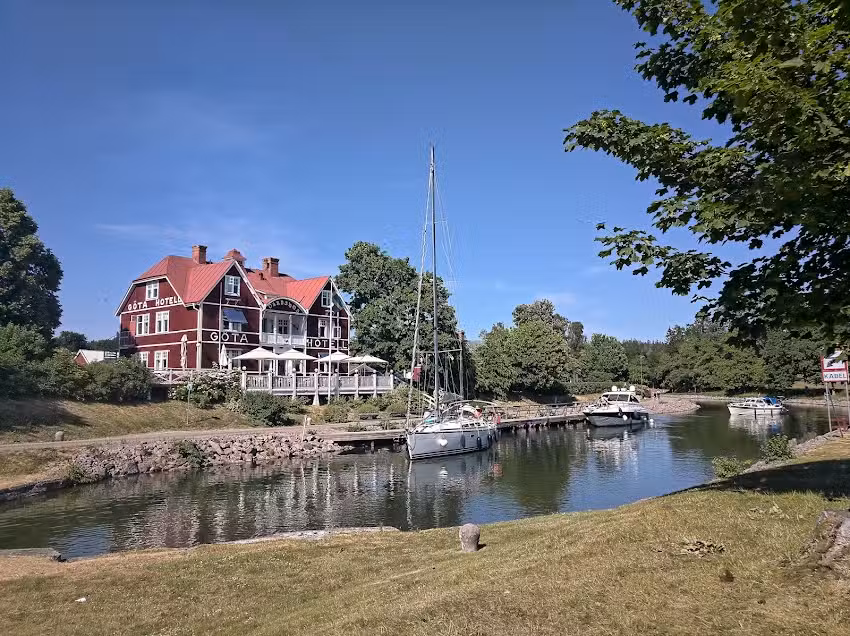 Der Parkplatz der Cafeteria