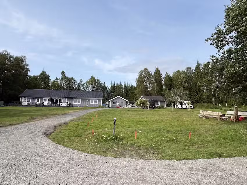 Long-distance parking space