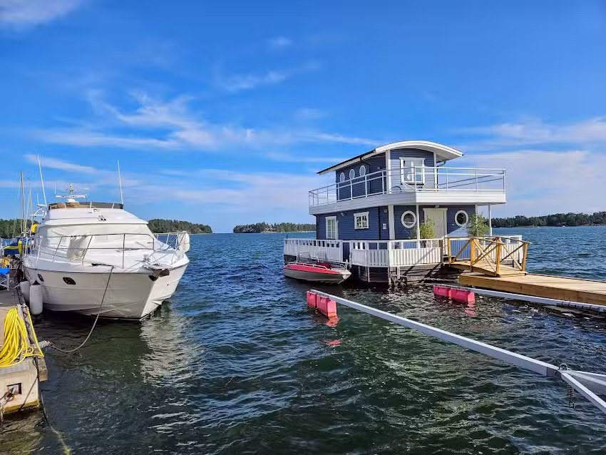 Loftahammars Skibsværft & Marina Parkeringspladser
