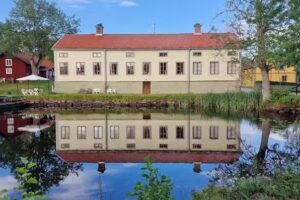 Roen i Oslättfors AB