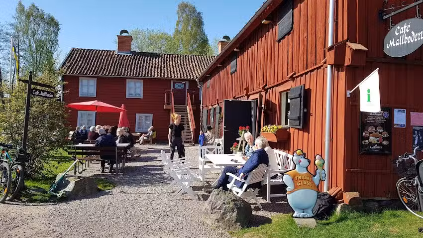 Mallboden Café & Vandrerhjem
