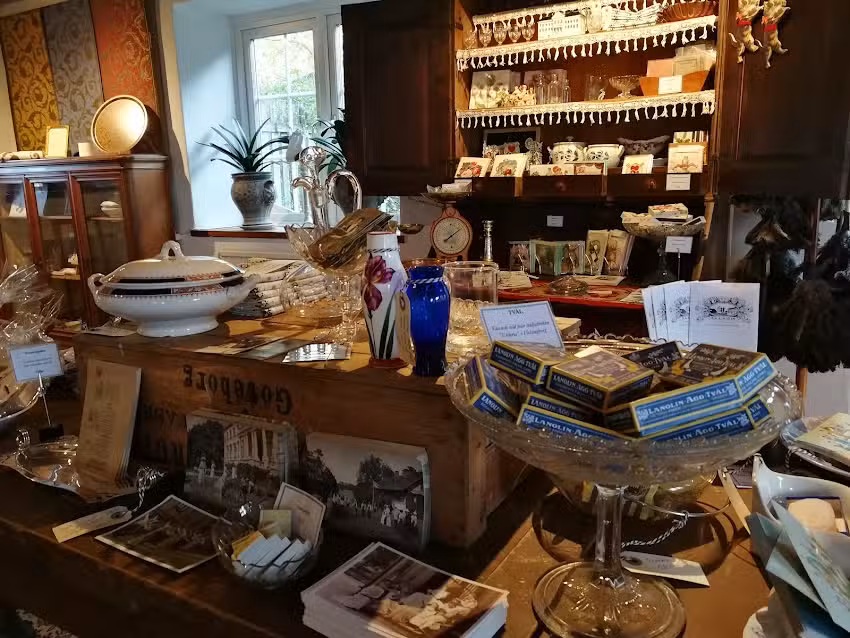 Nääs slottsbutikk og kafé – museumsbutikk/resepsjon/informasjon/kafé