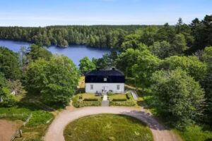 Nygårdsallén Manor House