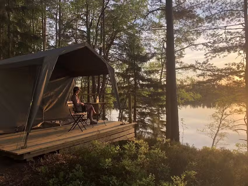 Ösjönäs – Tiveden Adventure & Lodge