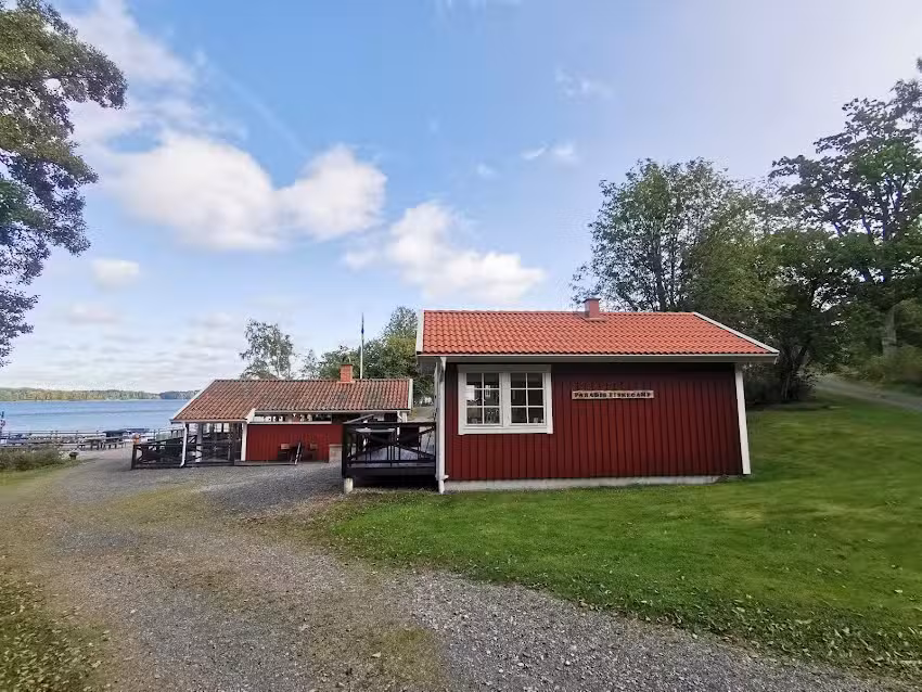 Paradise Fishing Camp