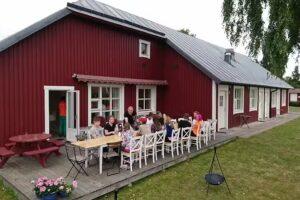 Perssons i Backens Pensionat (tidligere Sjötorps Hostel & Rooms), Göta Kanal