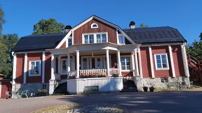 Rönninge Gård Kungsgård AB