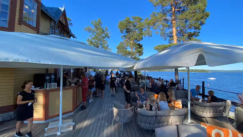 Falun am Seeufer bei Främby Udde bei Runn