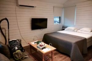 Skogsbäckens stugby AB