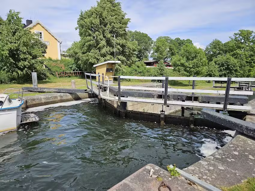 Ställplats Borenshults Slussar