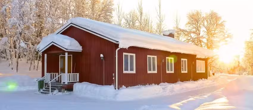 Stora Björnstugan in Laisvallby