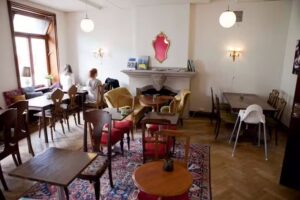 Sisters & Beans kafé, catering og overnatting og frokost