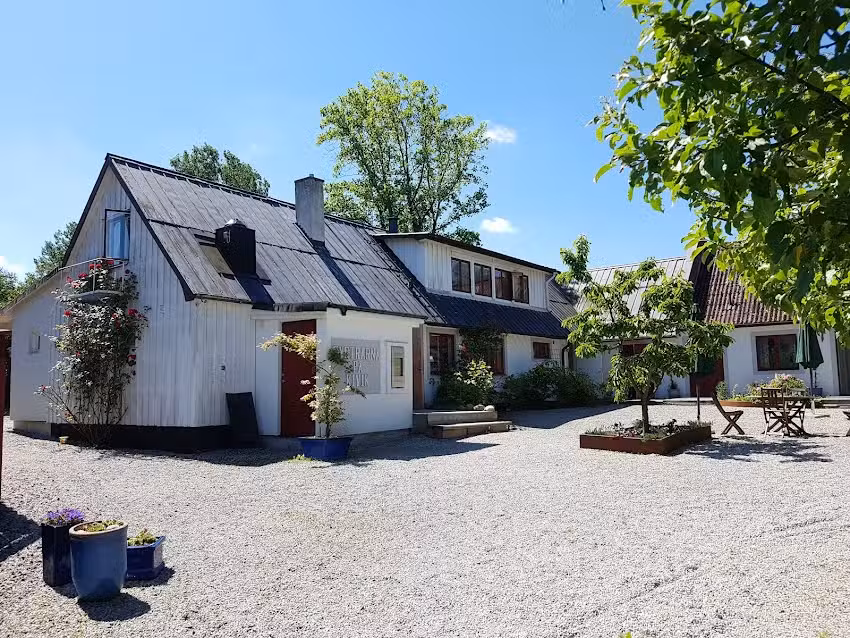 Die Schwestern in Kivik