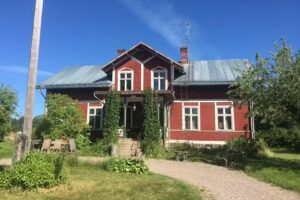 T- Fisherman’s Hideaway Cabins