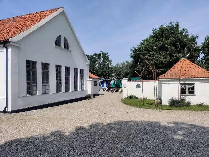 Teater Kapija & Hotel Vagabond